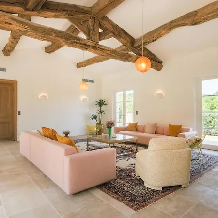 Suzana - New In Valmer ヴィラ