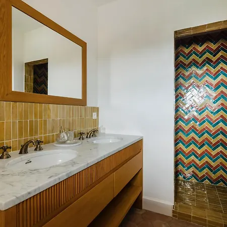 Suzana - New In Valmer ヴィラ