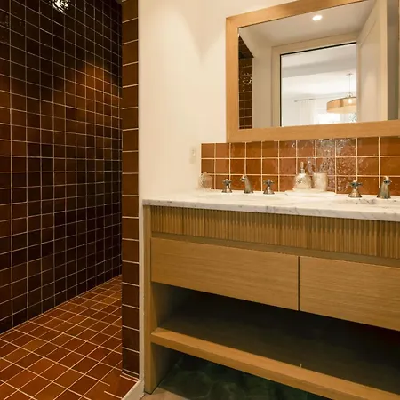 Suzana - New In Valmer ラ・クロワ・ヴァルメ