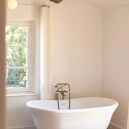 Suzana - New In Valmer ラ・クロワ・ヴァルメ